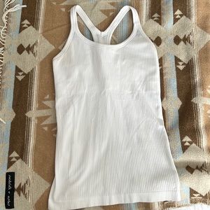 Gently used lululemon tank top